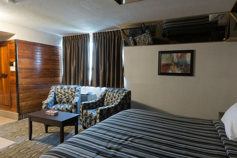 Hotel Deluxe Inn
