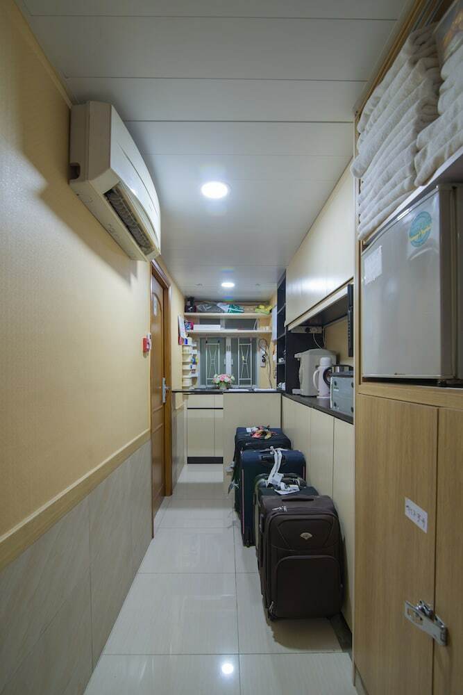 Hostal Kam Fu Guest House