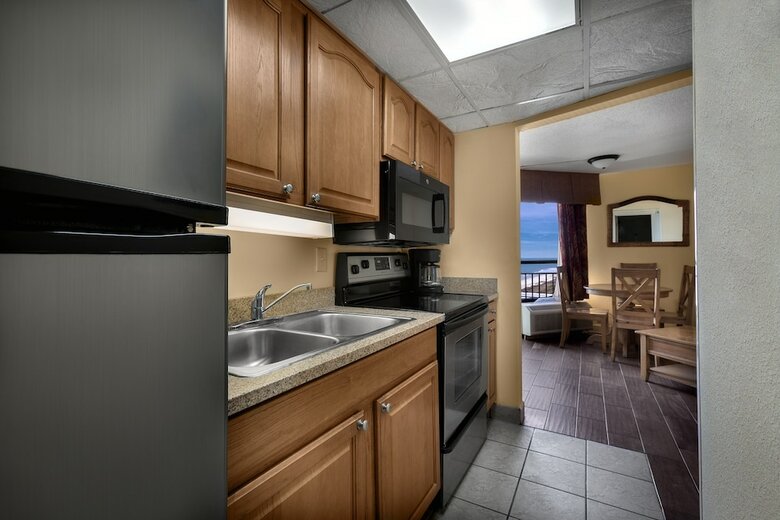 Hotel Monterey Bay Suites