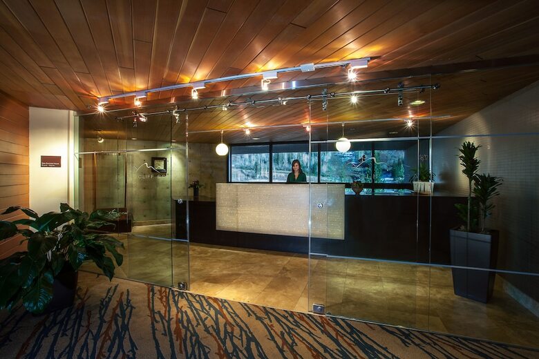 Apartamento The Cliff Lodge And Spa