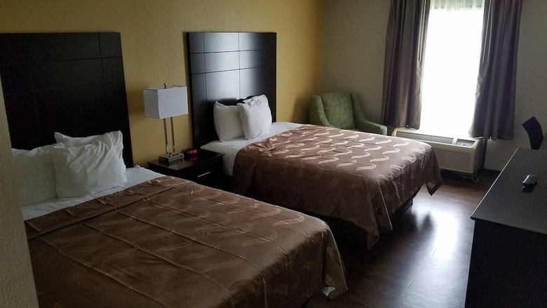 Hotel Quality Inn & Suites
