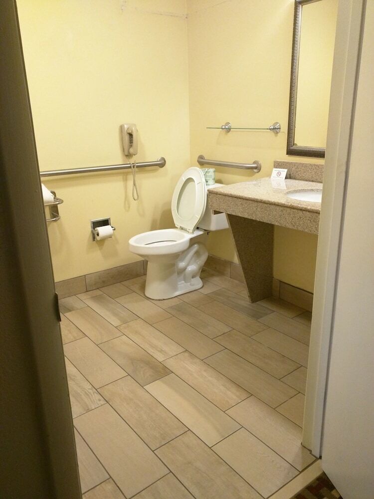 Surestay Plus By Best Western Tarboro Hotel