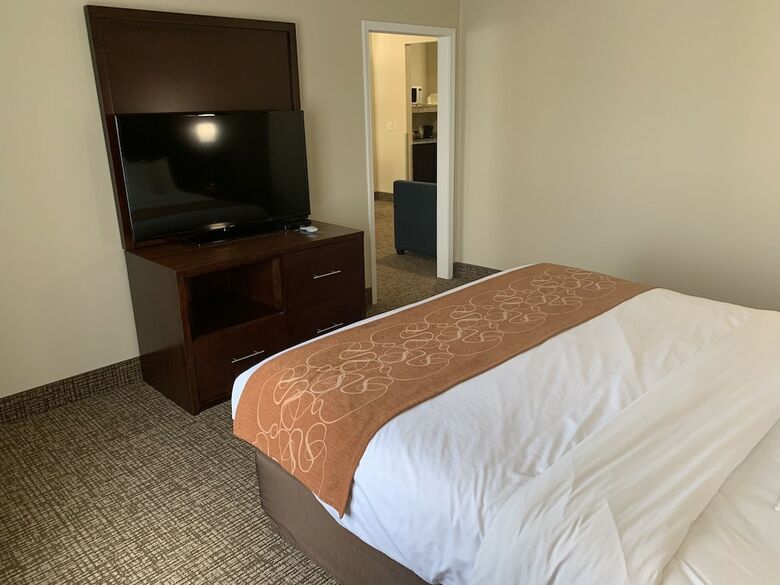 Hotel Comfort Suites