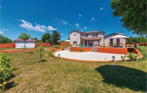 Holiday Home Cabrunici Cabrunici