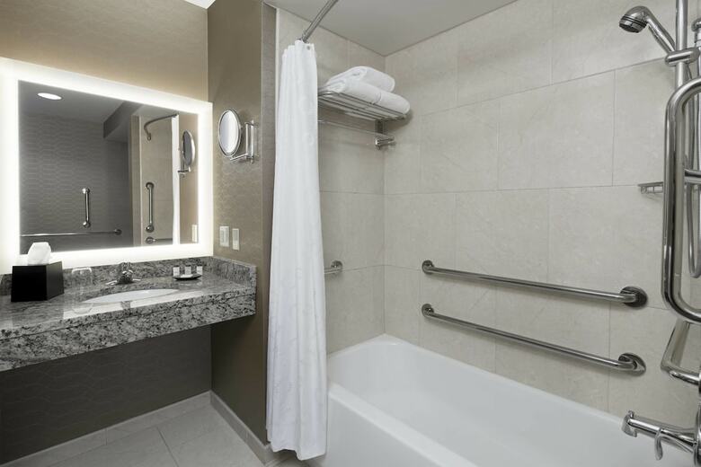 Sheraton Pittsburgh Airport Hotel