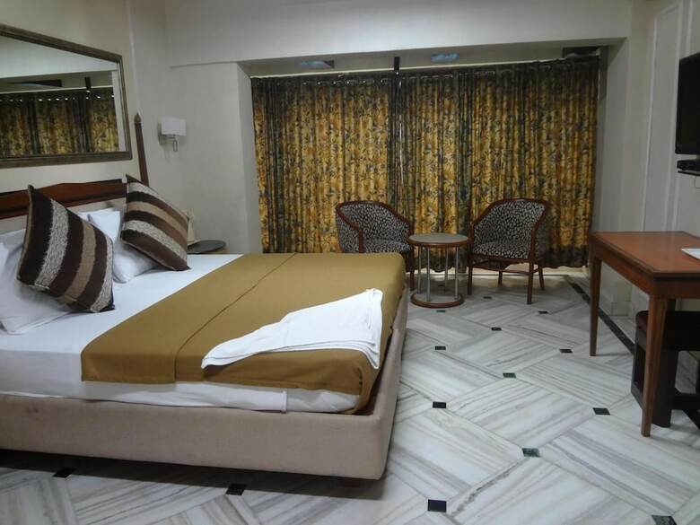 Royal Park Hotel