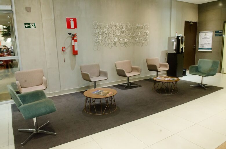 Hotel �mpar Su�tes Expominas