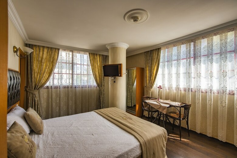 Kozan City Hotel