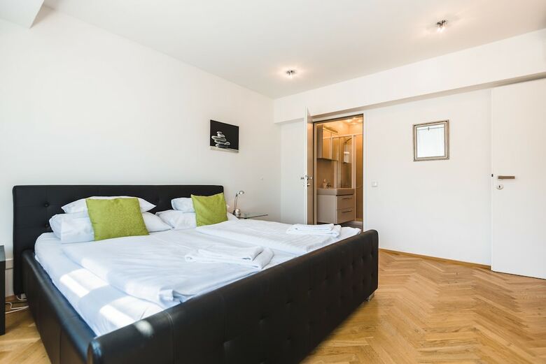 Duschel Apartments City Center