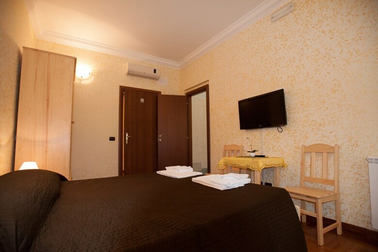 Hotel St. Peter's Rooms Rome