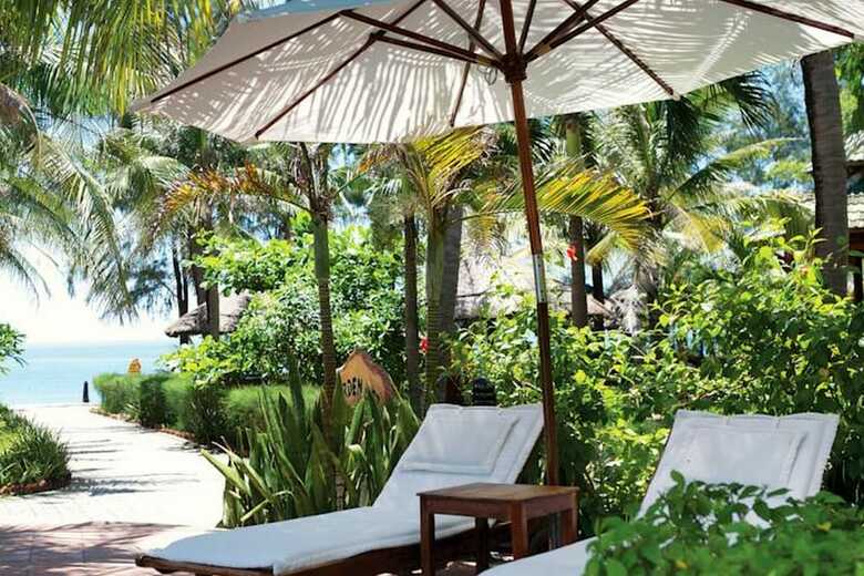 Apartamento L?ng C� Beach Resort