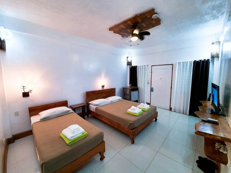 Hotel Cocoloco Boracay Beach Resort