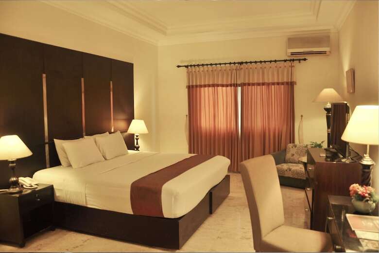 Royal Tretes View Hotel & Convention
