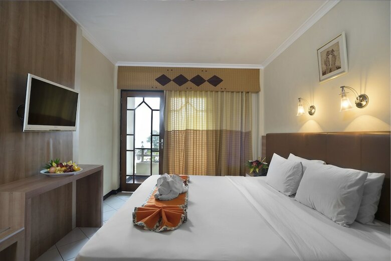 Royal Tretes View Hotel & Convention