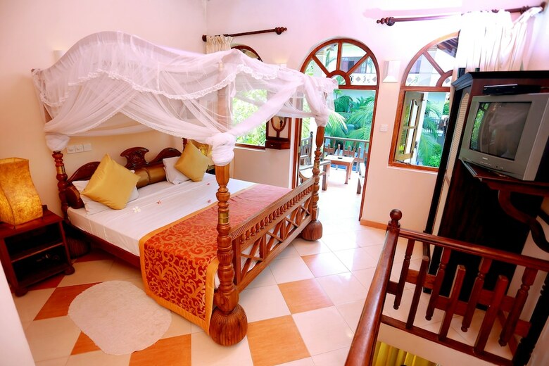 Hotel Bentota Village