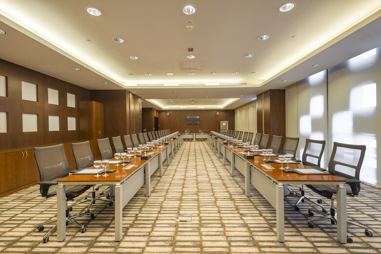 Crowne Plaza Riyadh Rdc Hotel & Convention