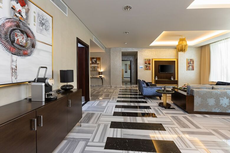 Crowne Plaza Riyadh Rdc Hotel & Convention