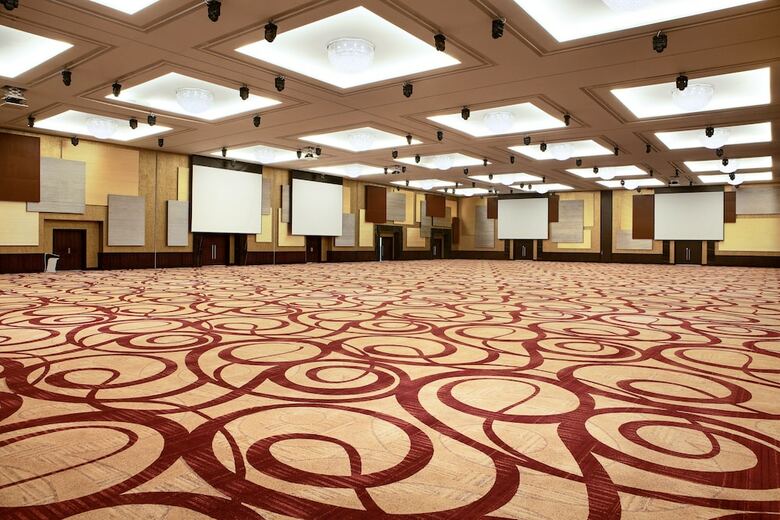 Crowne Plaza Riyadh Rdc Hotel & Convention