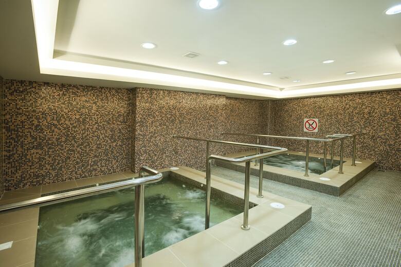 Crowne Plaza Riyadh Rdc Hotel & Convention