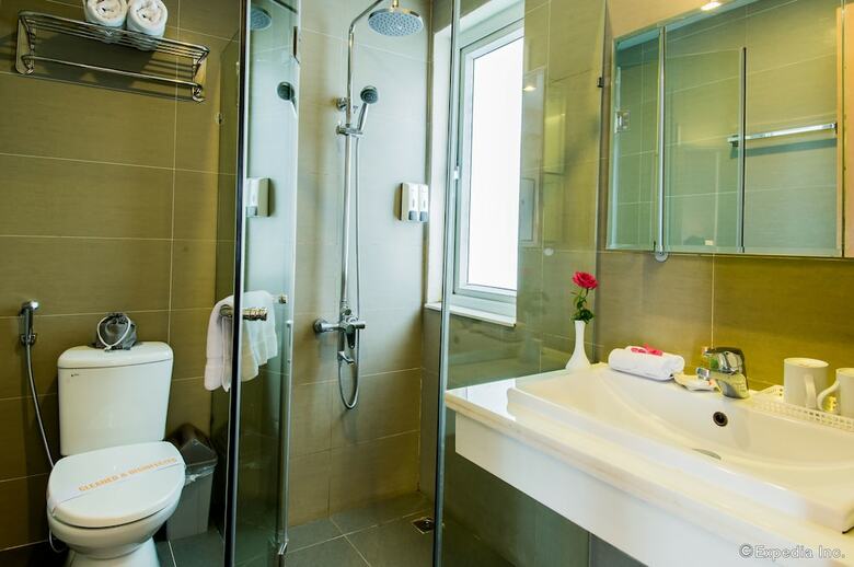 Golden Sun Villa Hotel