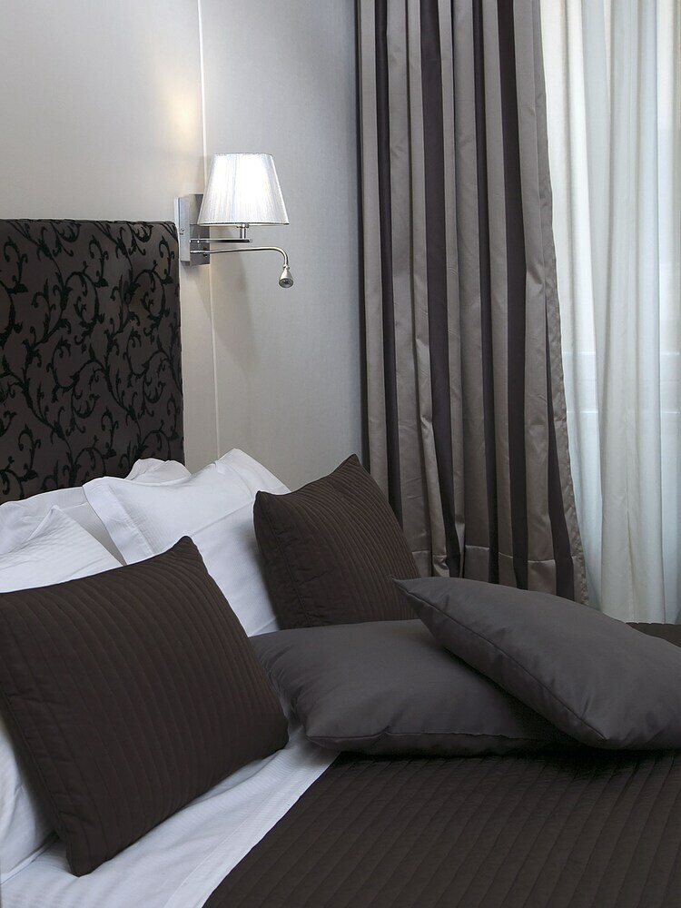 Piccolo Piazza Di Spagna Suites