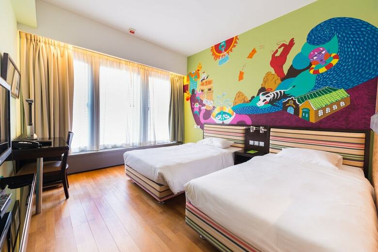Hotel Y Loft Youth Square