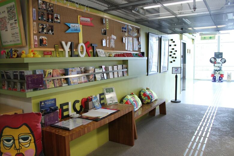 Hotel Y Loft Youth Square