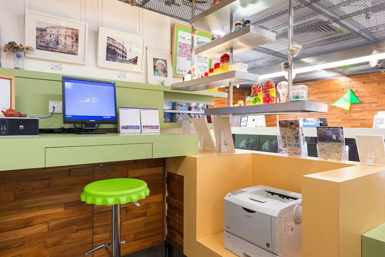 Hotel Y Loft Youth Square