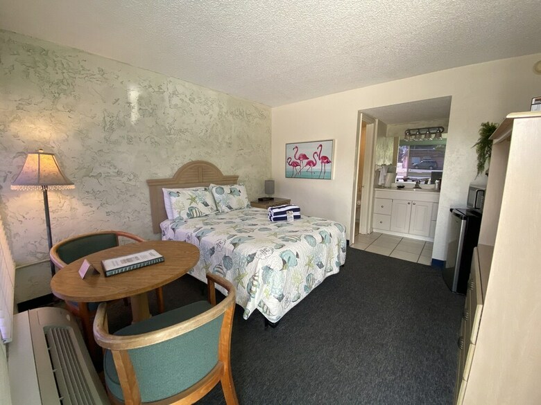 Flamingo Motel
