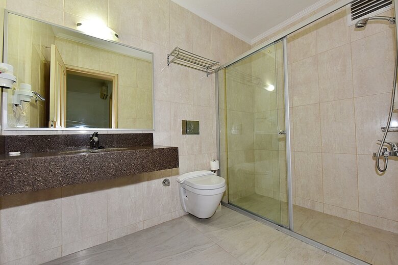 Tropicana Beach Hotel