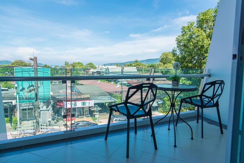 Hotel Phuket Jula Place