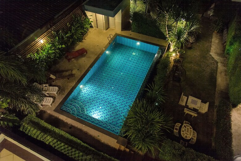 Hotel Phuket Jula Place