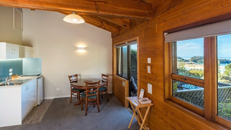 Hotel Kimi Ora Eco Resort