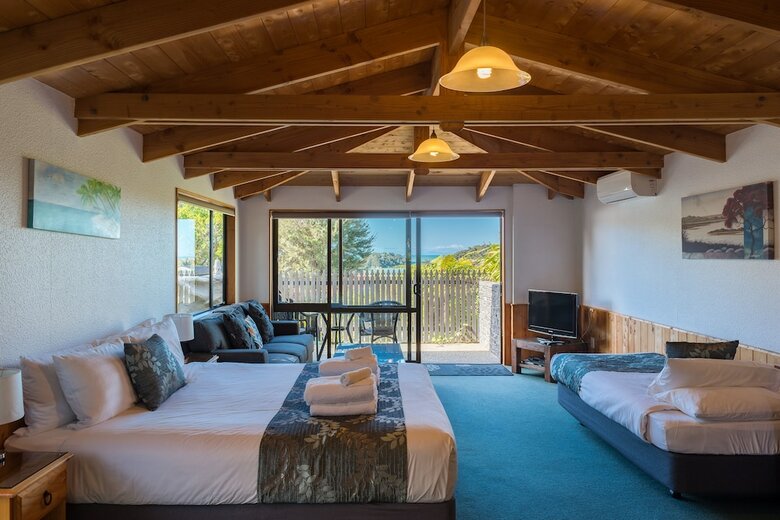 Hotel Kimi Ora Eco Resort