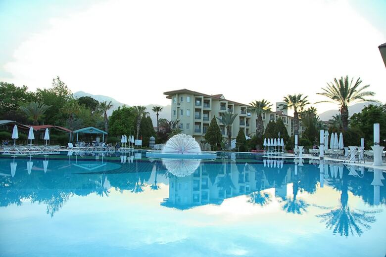 Hotel Queen's Park Le Jardin - All Inclusive
