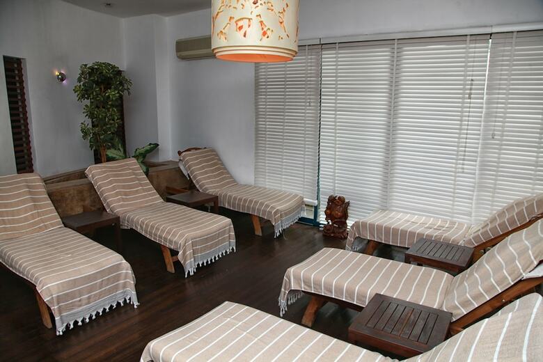 Hotel Queen's Park Le Jardin - All Inclusive