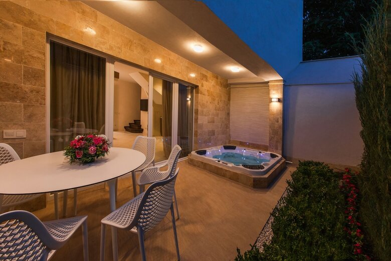 Hotel Sun City Arcadia Apartments