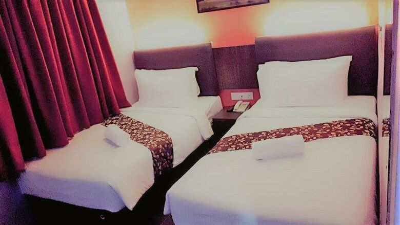 Hotel Ciq, Lumba Kuda