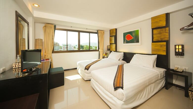 Hotel Crystal Inn Phuket