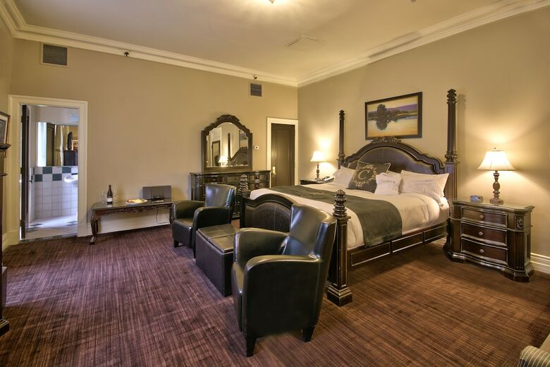 Hotel Clarendon