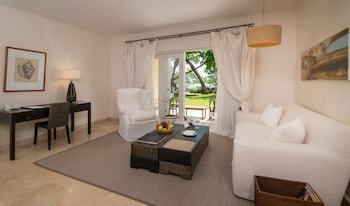 Hotel Casa Colonial Beach & Spa