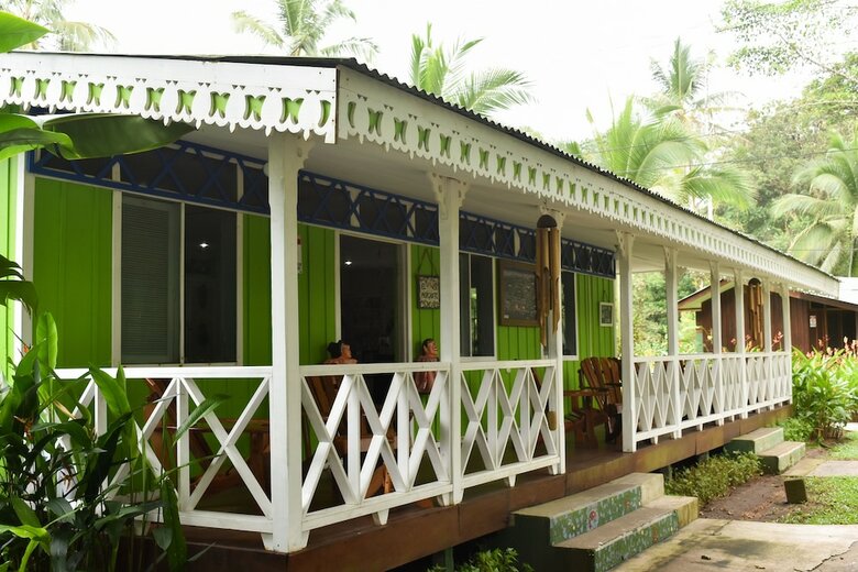 Hotel Laguna Lodge