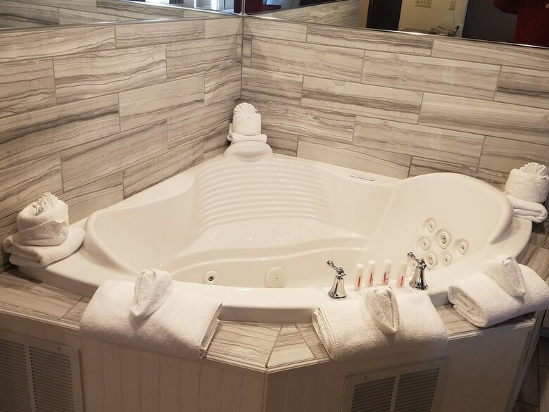 Hotel Ramada By Wyndham Minneapolis Golden Valley