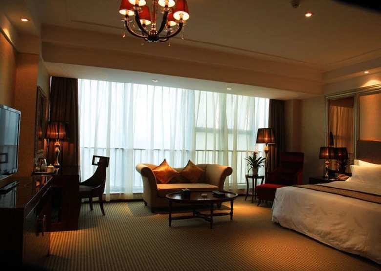 Titan Central Park Hotel