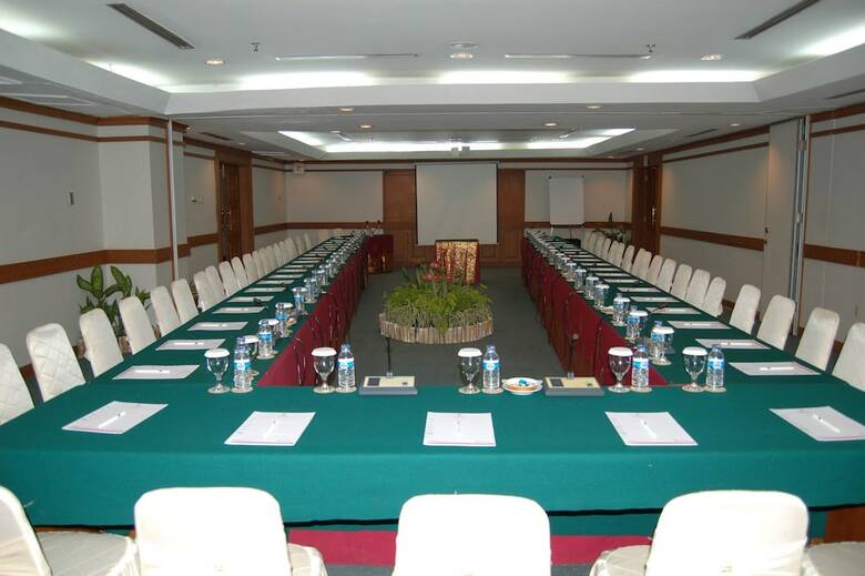 Hotel Inna Grand Bali Beach