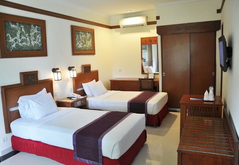 Hotel Inna Grand Bali Beach