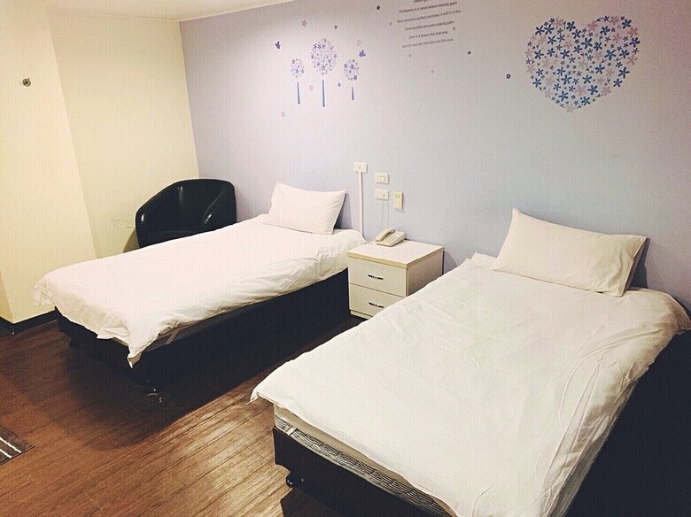 Hostal Easy Inn International Hostel