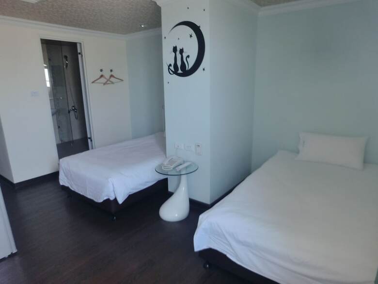 Hostal Easy Inn International Hostel