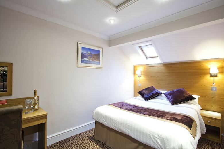 Waterloo Hotel Lodge