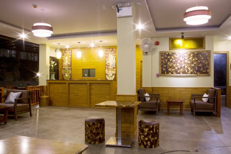 Hotel Baan Sailom Resort